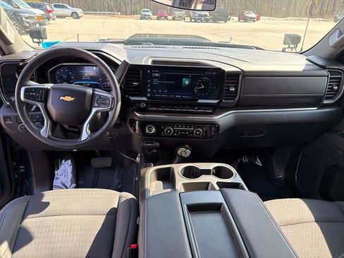 Used 2023 Chevrolet Silverado 1500 LT image 22