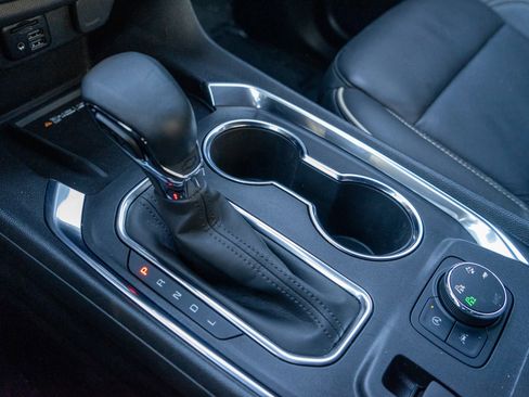 Used 2023 Chevrolet Traverse Premier w/ Redline Edition image 22