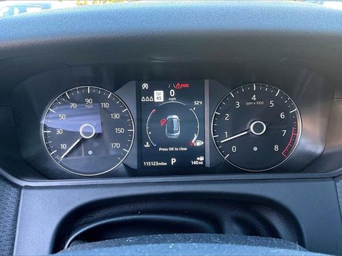 Used 2019 Land Rover Range Rover Velar S image 12