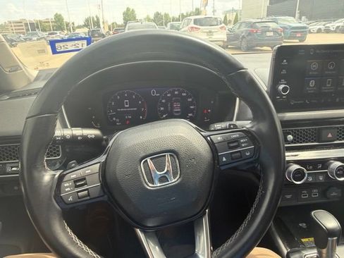 Used 2022 Honda Civic Touring image 16
