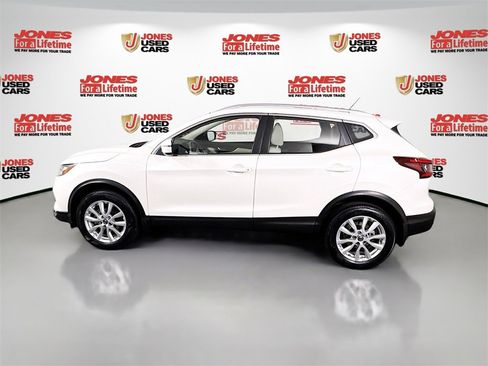 Certified 2022 Nissan Rogue Sport SV image 14