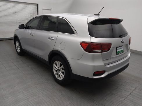 Used 2019 Kia Sorento L FWD image 3