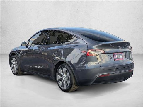 Used 2021 Tesla Model Y 2WD image 8