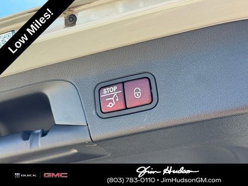 Used 2024 Mercedes-Benz GLS 450 4MATIC image 19