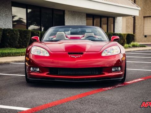 Used 2013 Chevrolet Corvette 427 w/ 1SB Preferred Equipment Group RWD image 14