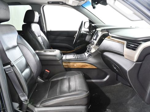Used 2017 GMC Yukon XL Denali w/ Open Road Package AWD/4WD image 10