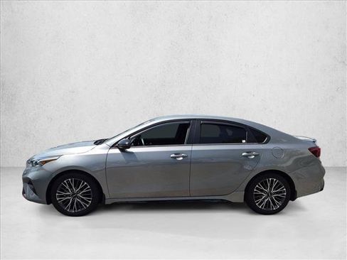 Used 2022 Kia Forte GT-Line w/ GT-Line Premium Package FWD image 8