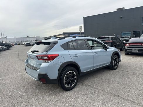 Used 2021 Subaru Crosstrek 2.0i Premium image 3