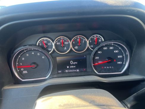 Used 2020 Chevrolet Silverado 2500 LT image 24