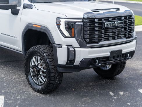 Used 2024 GMC Sierra 3500 Denali Ultimate AWD/4WD image 42