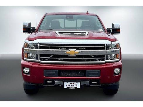 Used 2019 Chevrolet Silverado 3500 High Country w/ Duramax Plus Package image 2