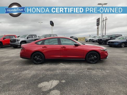 Used 2025 Honda Accord SE image 7