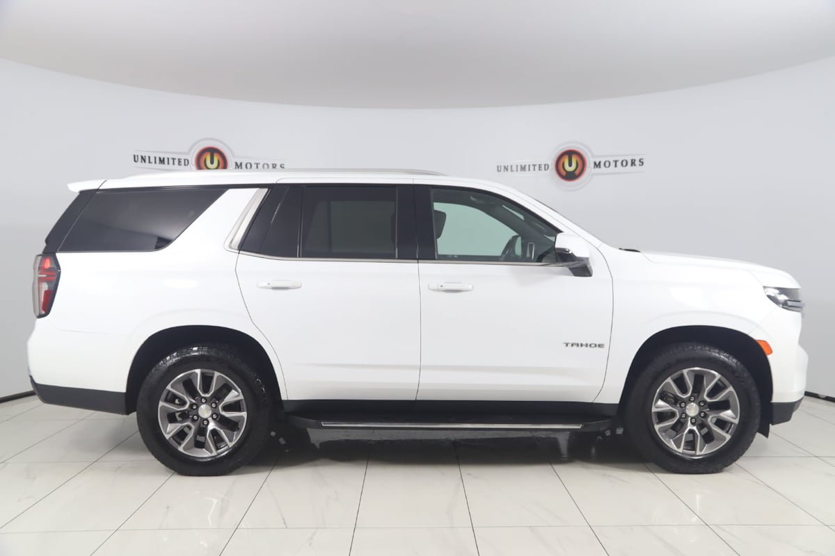 Used 2022 Chevrolet Tahoe LT w/ LT Signature Plus Package AWD/4WD image 2