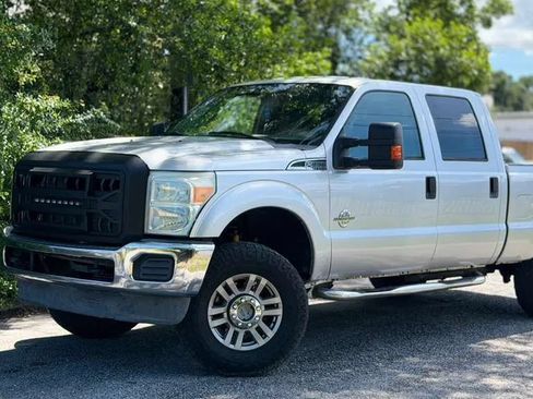 Used 2012 Ford F250 XLT AWD/4WD image 4