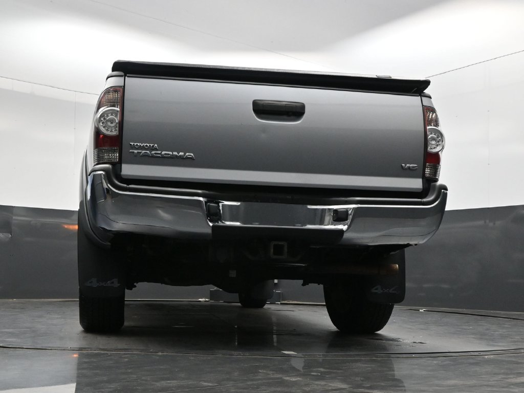 Used 2015 Toyota Tacoma 4x4 Double Cab w/ Limited Package image 37