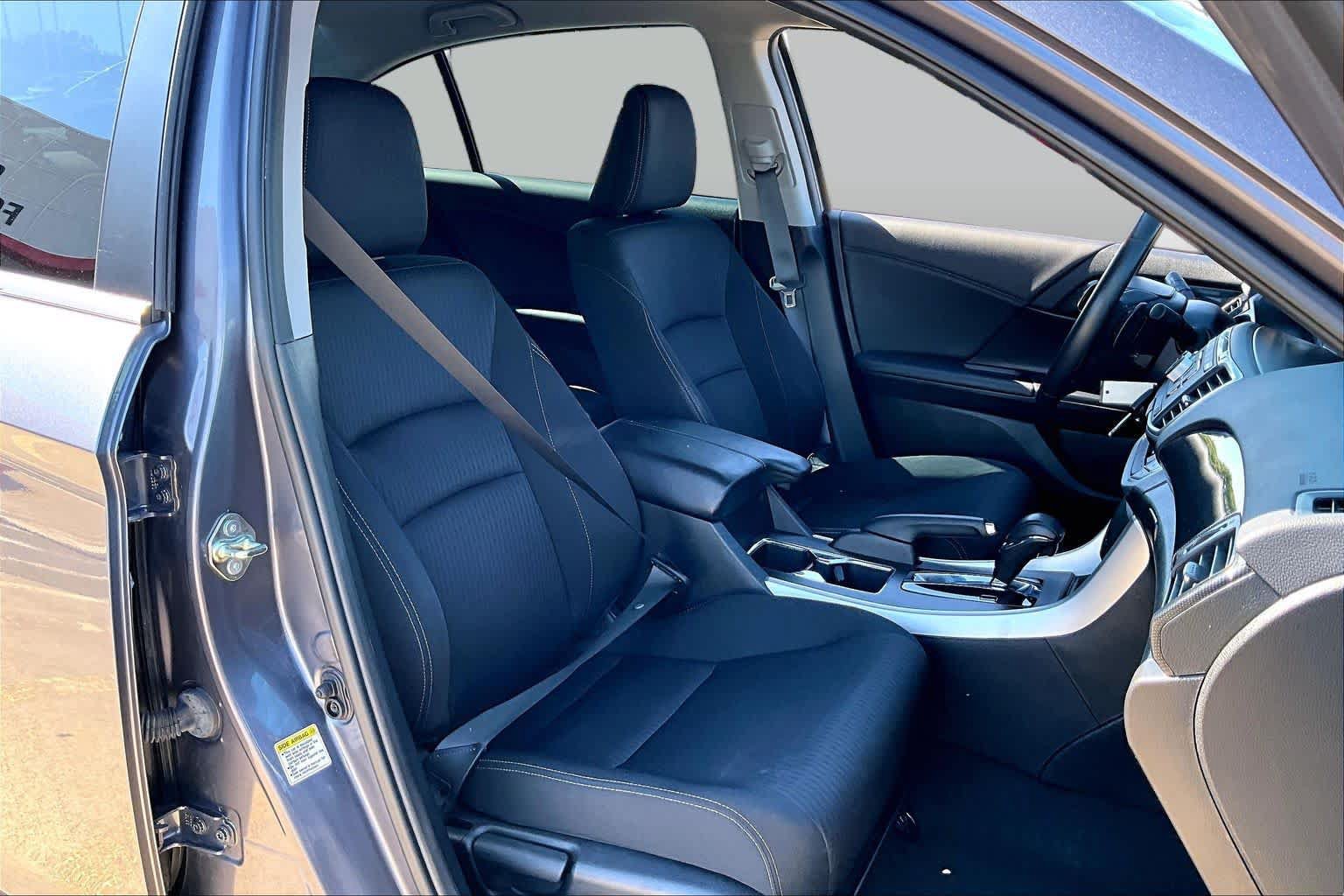 Used 2015 Honda Accord Sport image 9
