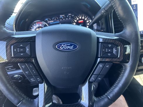 Used 2022 Ford F250 Lariat w/ Lariat Ultimate Package AWD/4WD image 14