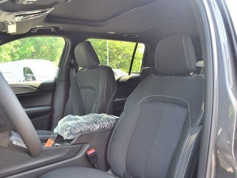 New 2025 Jeep Grand Cherokee L Laredo w/ Luxury Tech Group I image 15