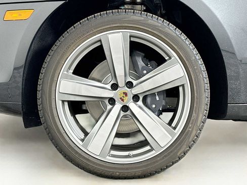 New 2026 Porsche Macan image 31