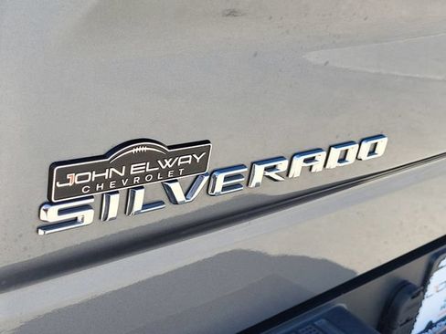 Used 2021 Chevrolet Silverado 1500 LT Trail Boss w/ Bed Protection Package AWD/4WD image 11