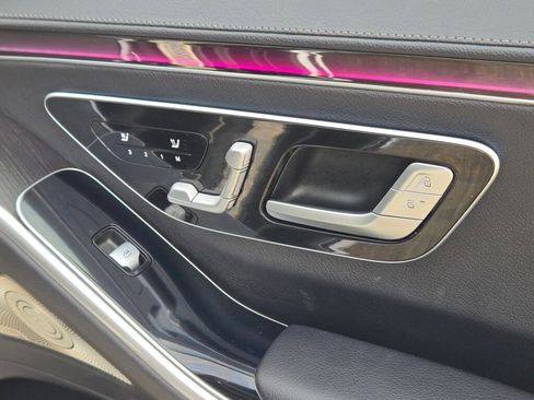 Used 2022 Mercedes-Benz S 500 S 500 image 18