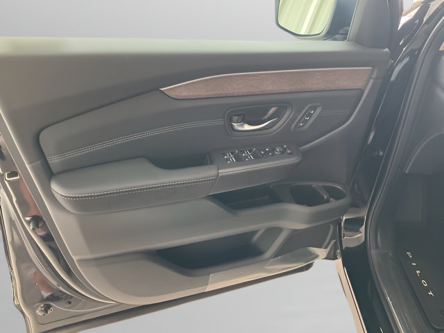 New 2026 Honda Pilot Elite image 4