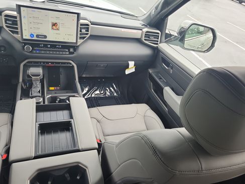 New 2026 Toyota Tundra Limited AWD/4WD image 14