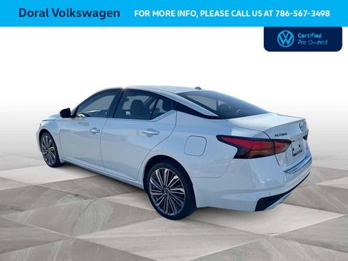 Used 2023 Nissan Altima 2.5 SL image 6
