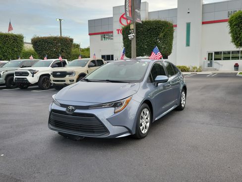 Used 2023 Toyota Corolla LE FWD image 5