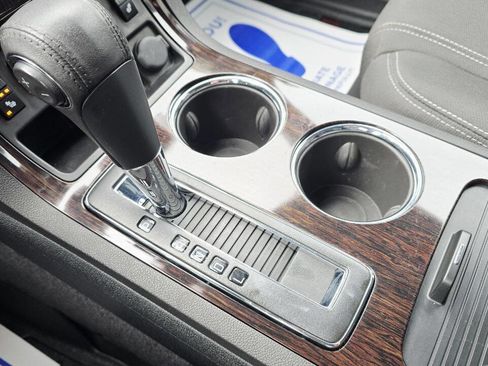 Used 2017 Chevrolet Traverse LT image 23