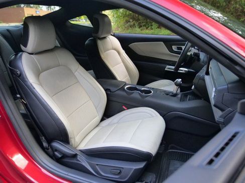 Used 2024 Ford Mustang GT Premium RWD image 34