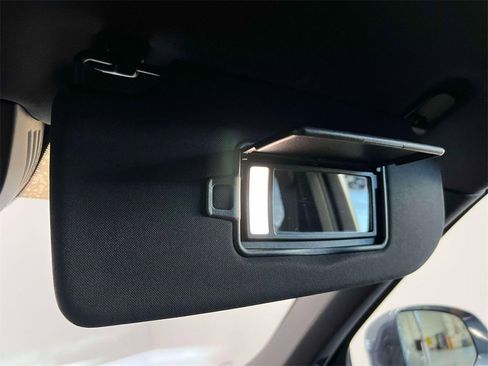 Used 2022 Volvo XC90 T6 Momentum w/ Climate Package image 35