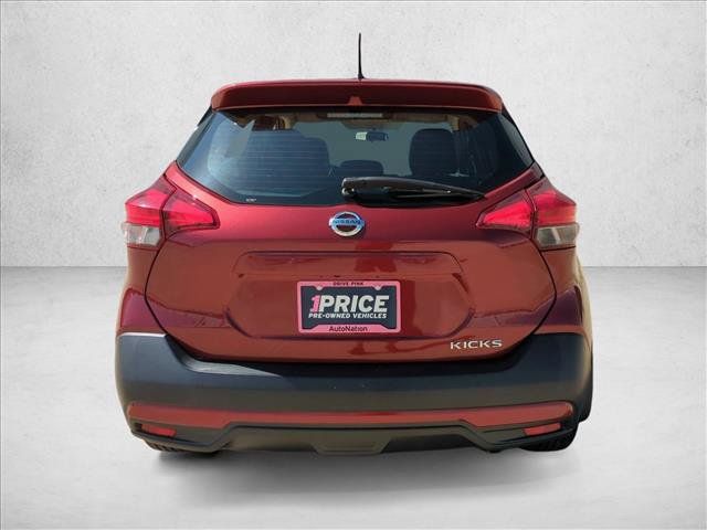 Used 2019 Nissan Kicks SR w/ SR Premium Package FWD image 7