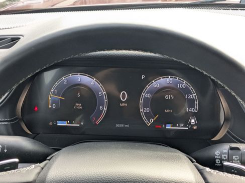 Used 2023 Jeep Grand Cherokee L Limited image 21