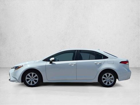 Used 2024 Toyota Corolla LE FWD image 8