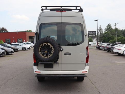 Used 2022 Mercedes-Benz Sprinter 2500 w/ Parking Package image 6