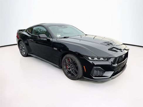 Used 2024 Ford Mustang GT Premium w/ GT Performance Package RWD image 7