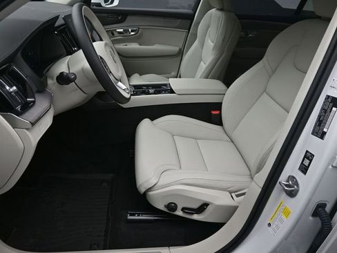 New 2026 Volvo XC90 B6 Ultra w/ Protection Package image 18