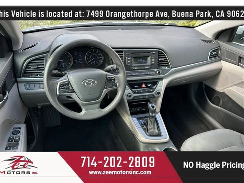 Used 2018 Hyundai Elantra SE FWD image 17