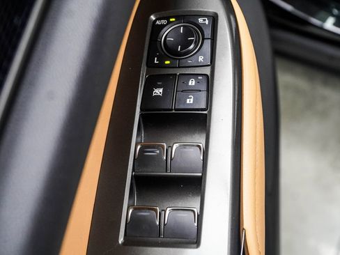 Used 2025 Lexus NX 250 FWD w/ Accessory Package (Z2) image 37