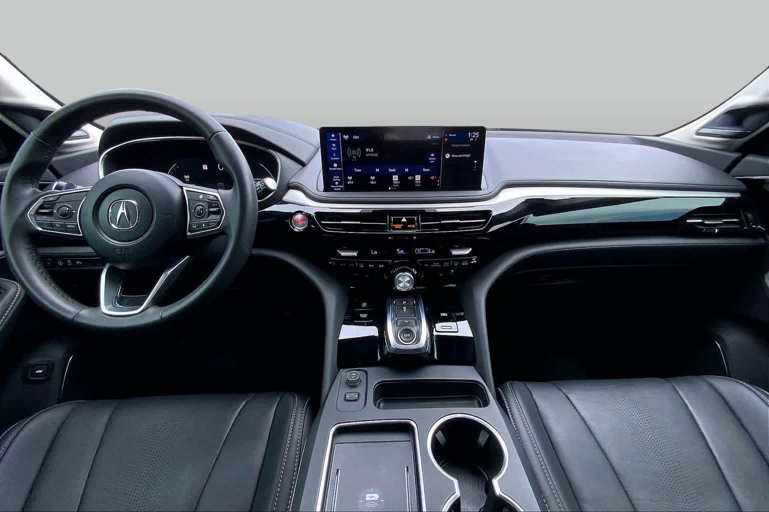 Used 2025 Acura MDX w/ Technology Package FWD image 16