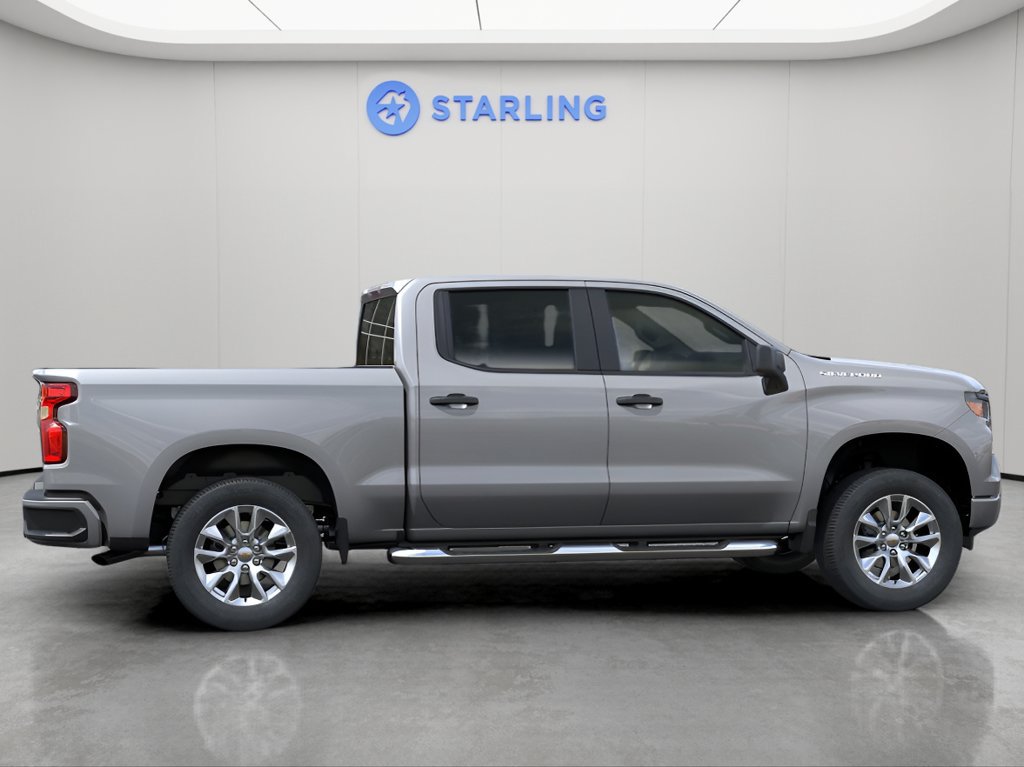 Certified 2025 Chevrolet Silverado 1500 Custom RWD image 5