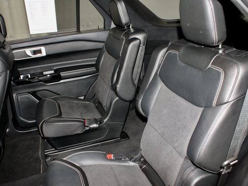 Used 2022 Ford Explorer ST w/ ST High-Performance Pack image 22