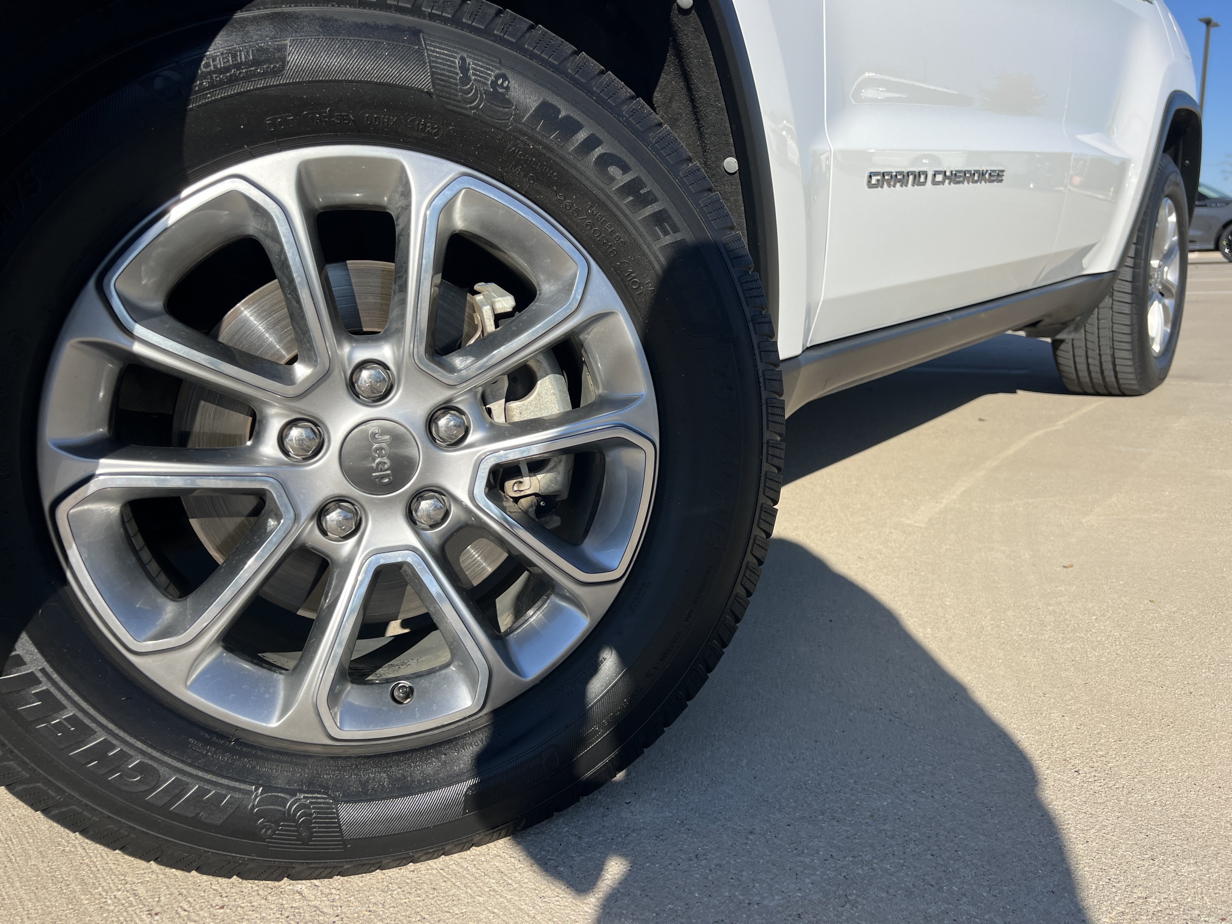 Used 2014 Jeep Grand Cherokee Limited w/ Trailer Tow Group IV RWD image 13