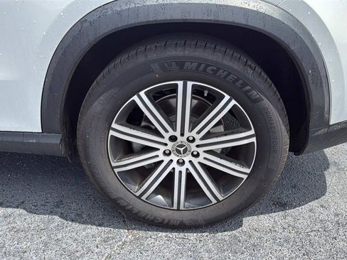 Used 2024 Mercedes-Benz GLE 450 4MATIC image 11