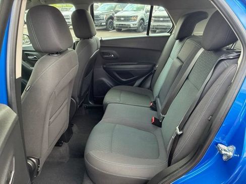 Used 2015 Chevrolet Trax LS FWD image 18