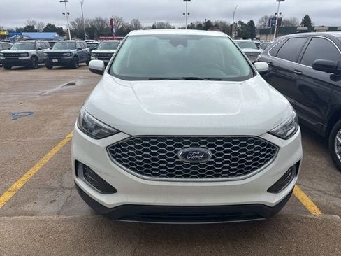 Used 2024 Ford Edge SEL AWD/4WD image 2