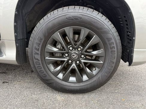 Used 2023 Lexus GX 460 Premium image 29