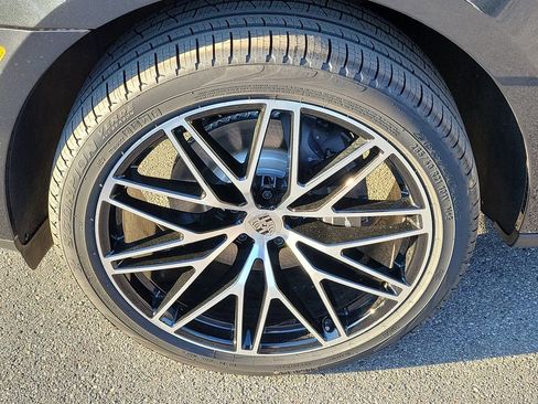 New 2026 Porsche Macan image 12