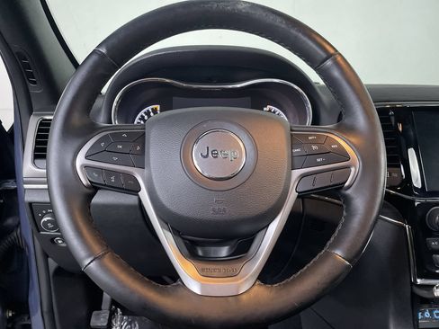 Used 2020 Jeep Grand Cherokee Limited AWD/4WD image 13